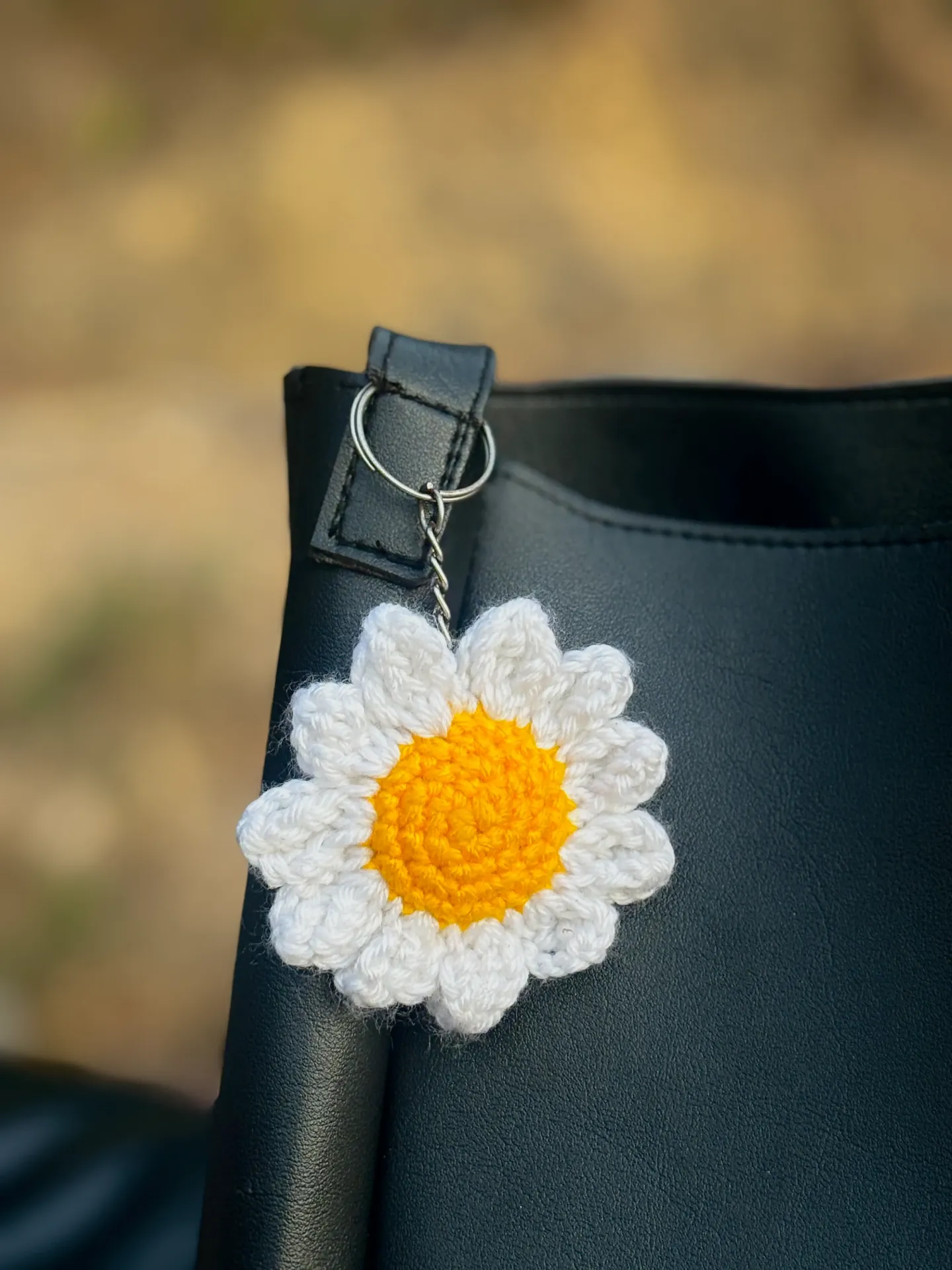 Daisy Keychain