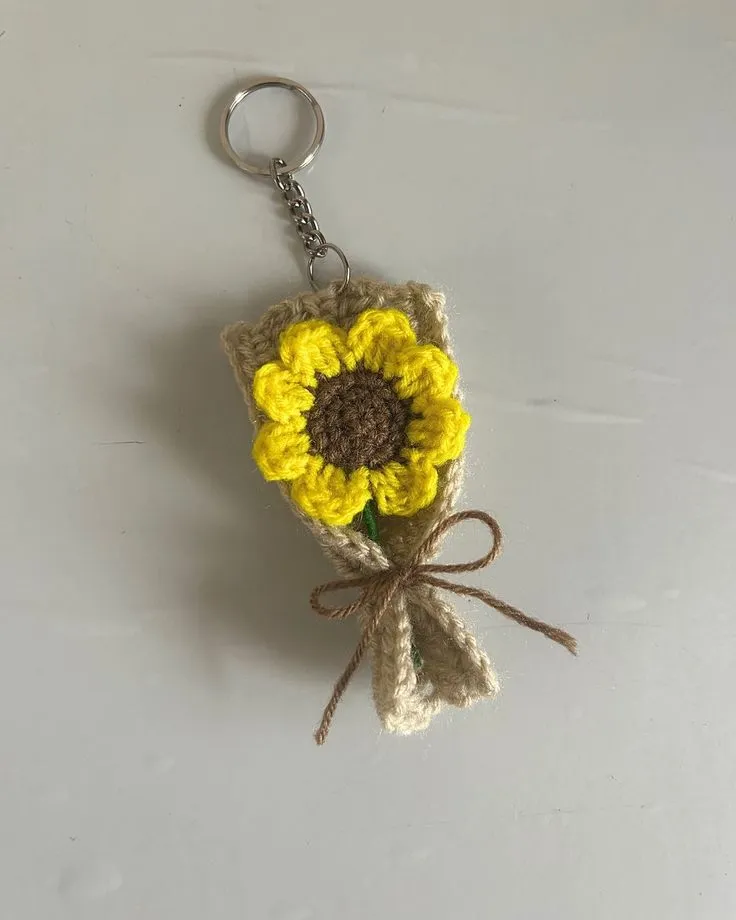Mini sunflower bouquet keychain