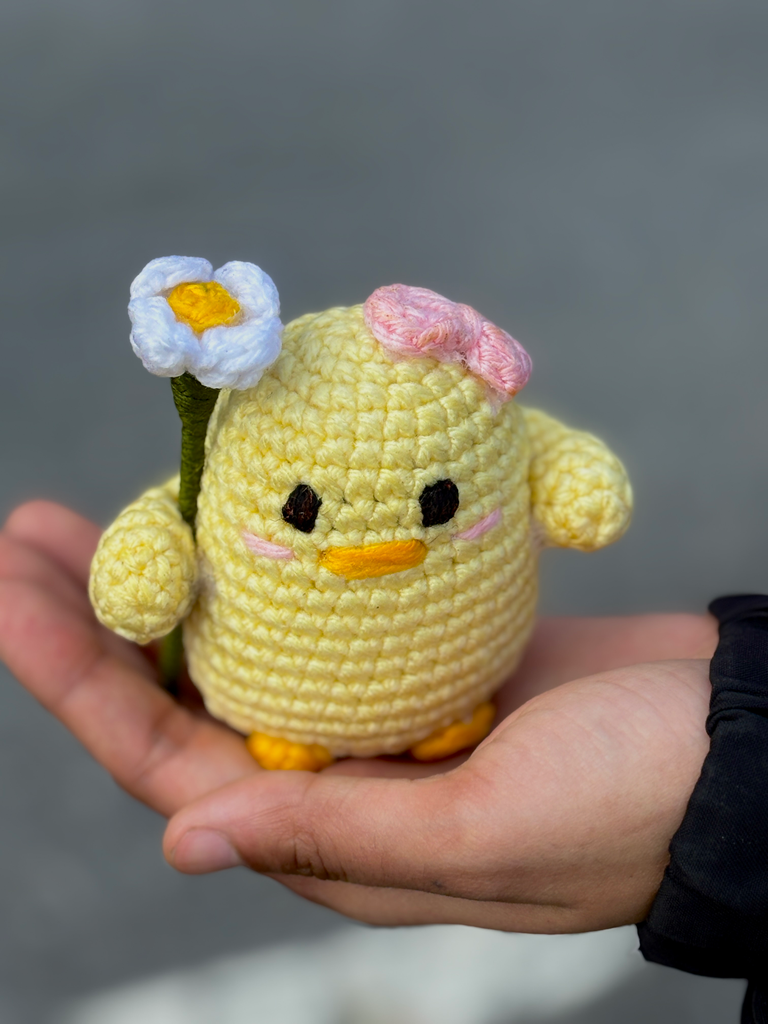Chick with Daisy Keychain